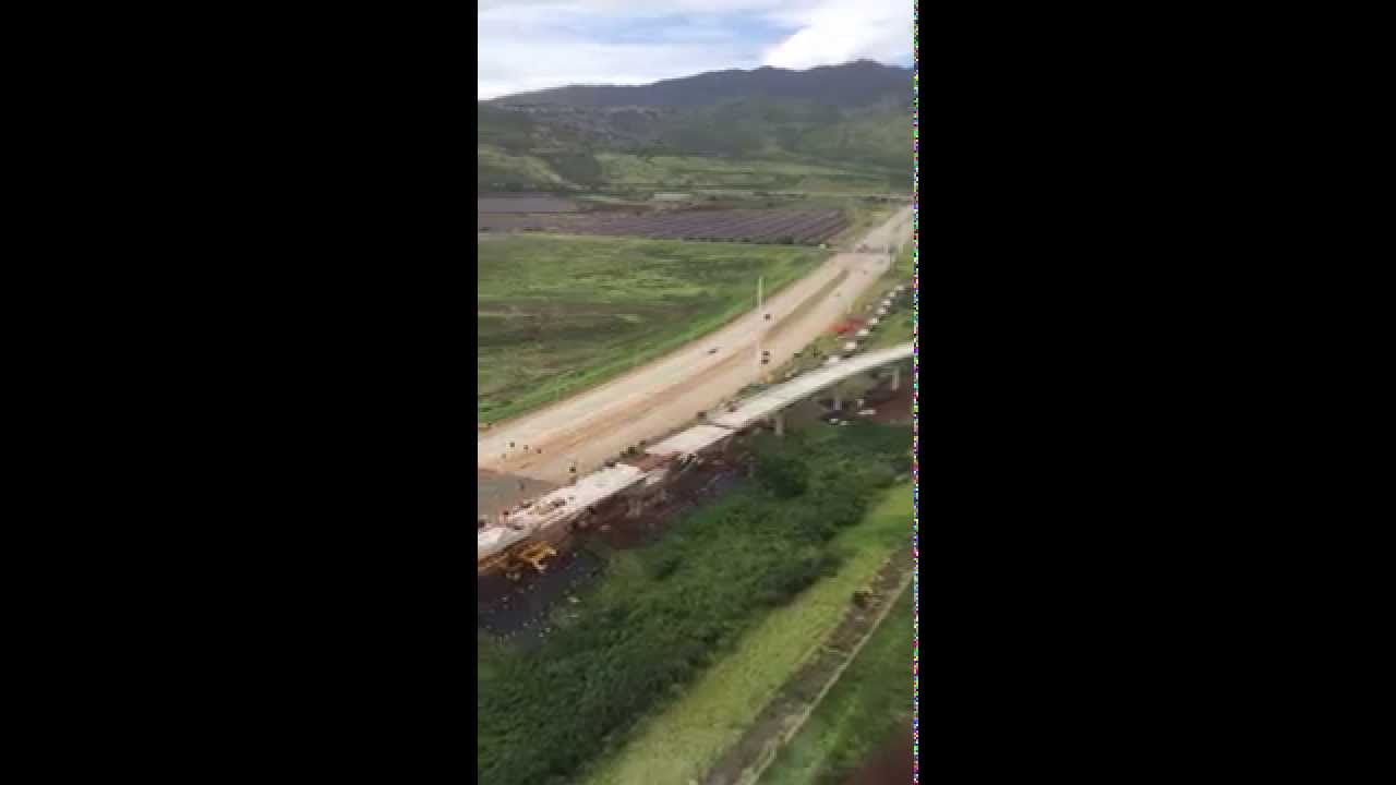 ハワイモノレール工事中