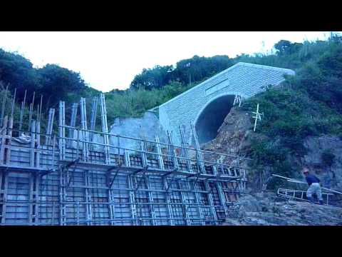 セパレスフォーム波返し